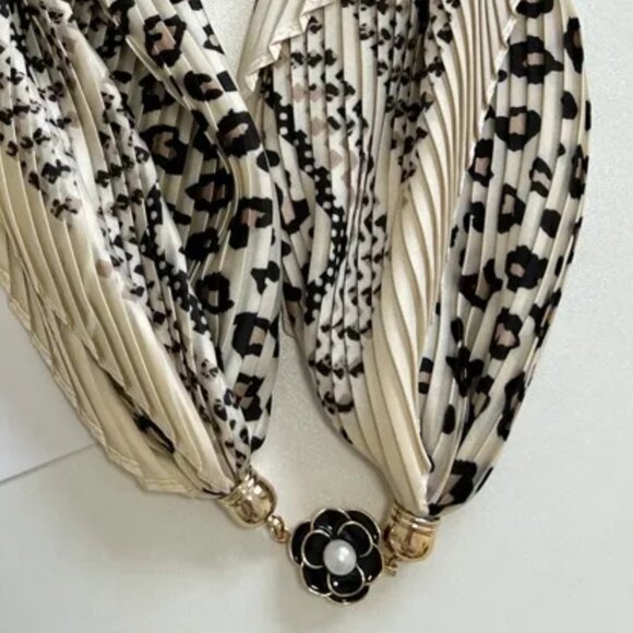 2/$30 Magnetic Snap Geometric Leopard Pleated Silky Scarf Headband Floral Gifts - Picture 6 of 7